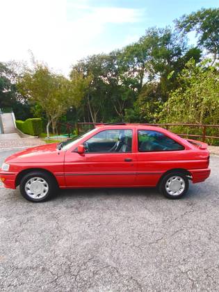 FORD ESCORT 2.0 I XR3 8V GASOLINA 2P MANUAL